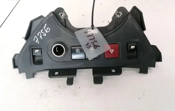 Citroen Berlingo Hazard light switch 9680931977 63110656