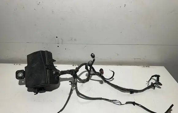 Toyota Yaris Fuse box set 821110US30D