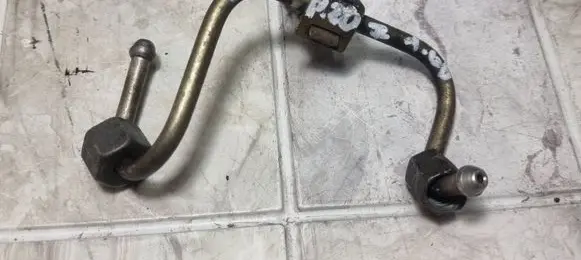 Peugeot 207 Fuel line pipe