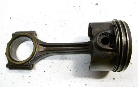 Saab 9-5 Piston 