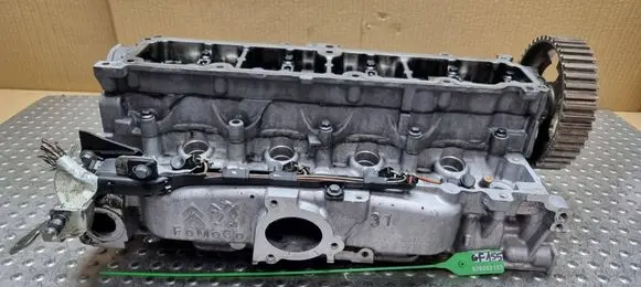 Ford Focus Engine head S26383155 9684487210