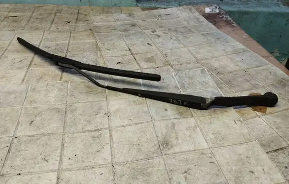 Mazda 6 Windshield/front glass wiper blade 6859