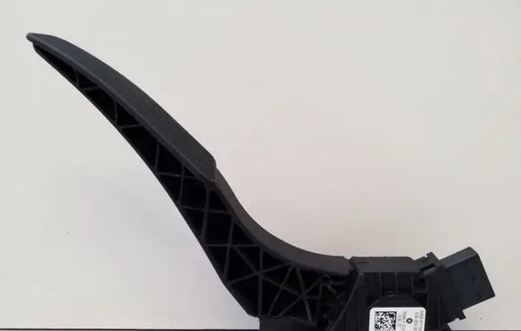 Chrysler Pacifica Accelerator throttle pedal 04581677AB