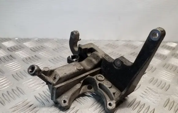 Volvo V40 Engine mounting bracket AV6Q9B470BB
