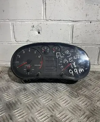 Audi A3 S3 8L Speedometer (instrument cluster) 8L091960C