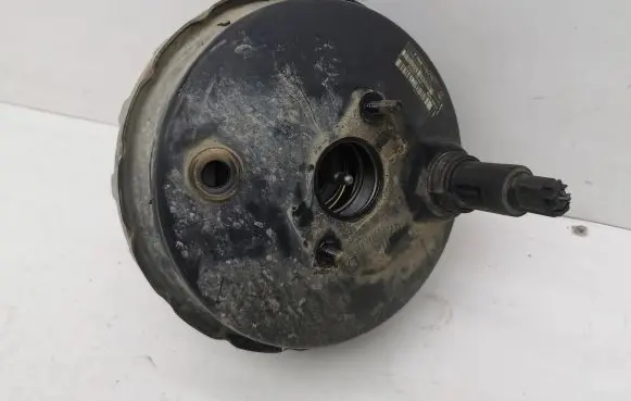 Volvo S60 Brake booster P08683259