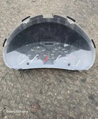 Peugeot 206 Speedometer (instrument cluster) 9645096080 G98640102 JAT14004CD