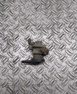 Valve vacuum