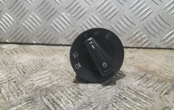 Skoda Octavia Mk3 (5E) Light switch