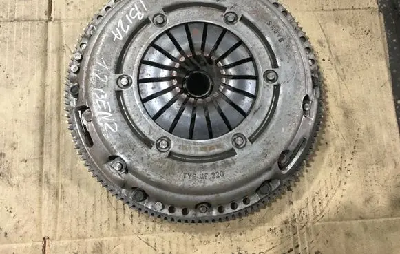 Seat Ibiza IV (6J,6P) Clutch set kit 03C141025 036141032H
