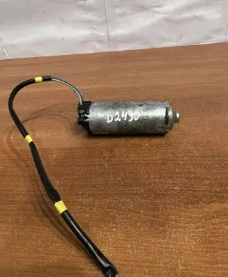 Mercedes-Benz S W140 Seat adjustment motor 0130002434 D2490