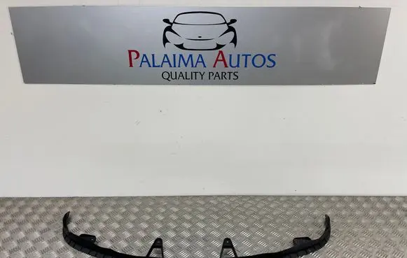 Front bumper lip