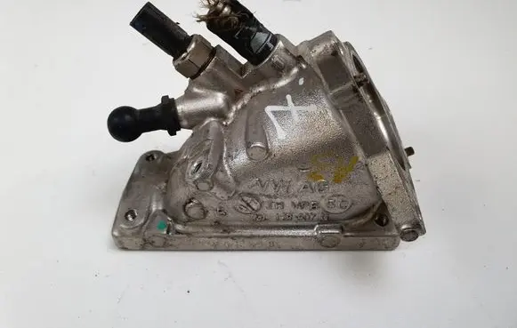 Seat Leon (5F) Air intake duct part 04L128637D