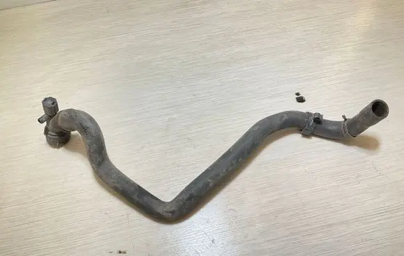 Audi TT Mk1 Engine coolant pipe/hose 1J0121619A