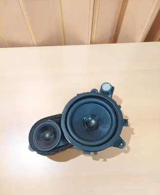 Volvo XC90 Front door speaker 30657756