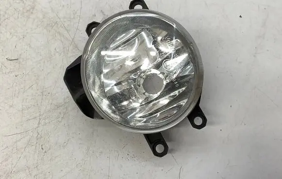 Toyota Yaris Front fog light 90008499