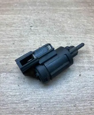 Seat Leon (1P) Brake pedal sensor switch 3B0945511C 19322010 07311