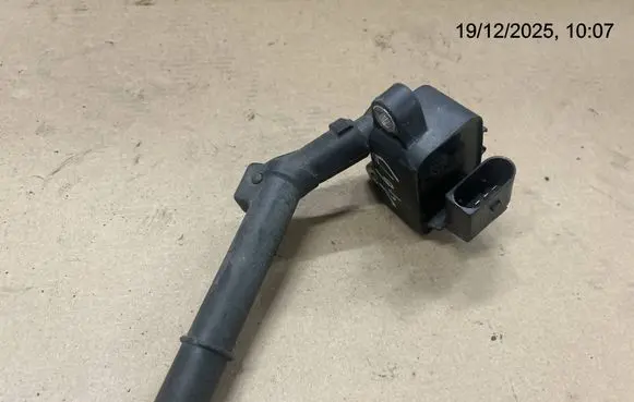 Mercedes-Benz B W246 W242 High voltage ignition coil 0221604036