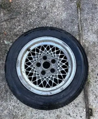 BMW 5 E34 R15 alloy rim KBA40926