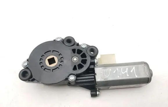 Audi Q7 4M Seat adjustment motor P1261450106
