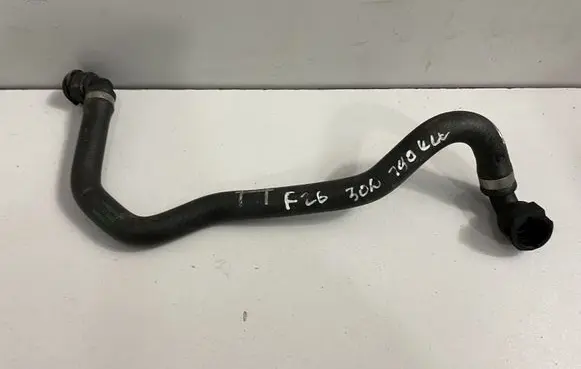 BMW X3 F25 Engine coolant pipe/hose 8570040
