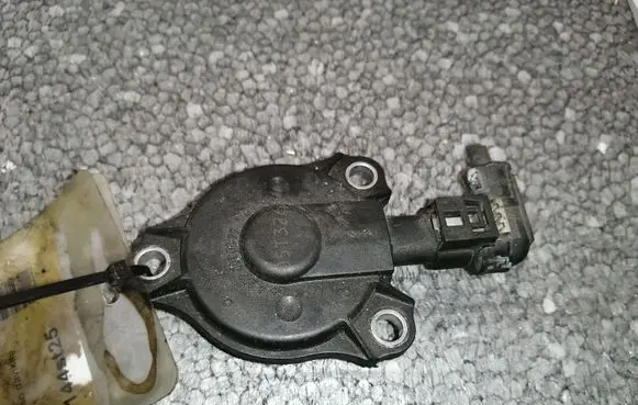 Mercedes-Benz ML W164 Crankshaft speed sensor A2720510077