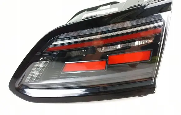 Volkswagen Arteon Tailgate rear/tail lights 3G8945308AF