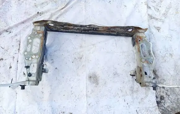 Lexus IS 220D-250-350 Front bumper cross member
