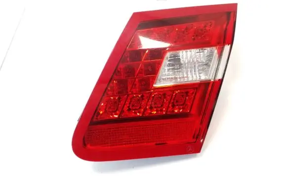 Mercedes-Benz E W212 Tailgate rear/tail lights A2129060458