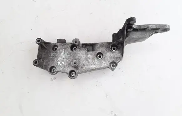 Volvo S60 Generator/alternator bracket 9497106