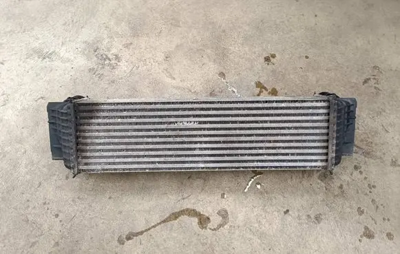 BMW 5 F10 F11 Intercooler radiator 17517805629