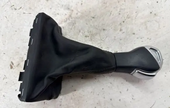 Audi Q3 F3 Gear lever shifter trim leather/knob 83B713139B