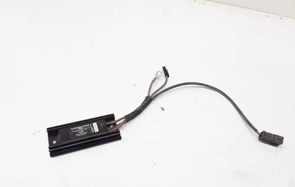 Audi A8 S8 D2 4D Aerial antenna amplifier 4D0919891