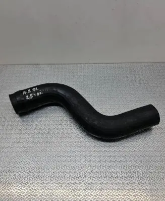 Audi A8 S8 D2 4D Engine coolant pipe/hose
