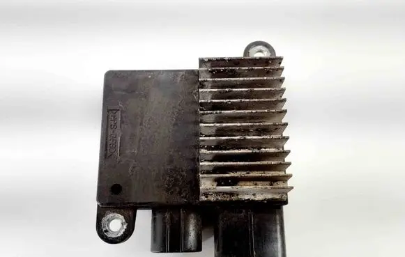 Mazda 6 Coolant fan relay 4993003580