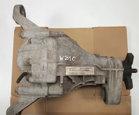 Mercedes-Benz R W251 Rear differential A1643502014
