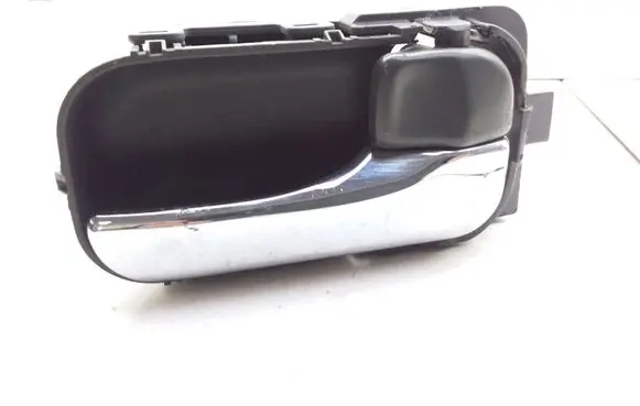Nissan X-Trail T30 Front door interior handle