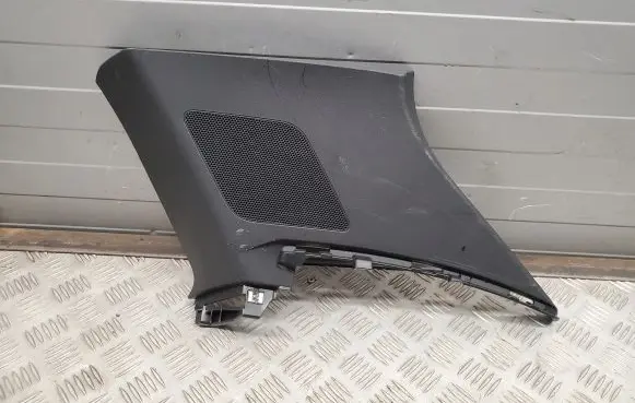Audi Q3 F3 (D)pillar trim (top) 83A867246