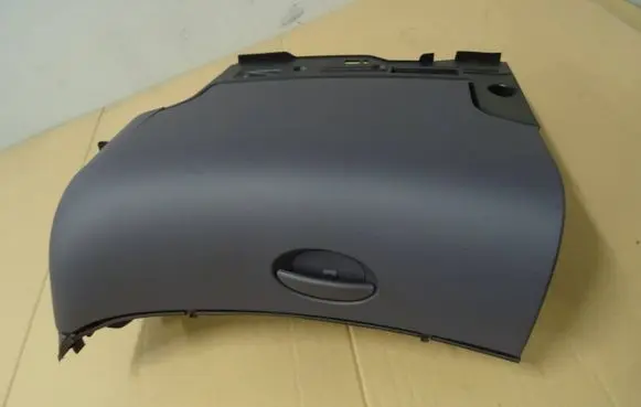 Mercedes-Benz A W168 Glove box