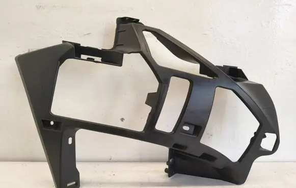 Front bumper mounting bracket