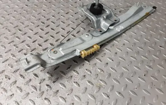 Dacia Sandero III Rear window lifting mechanism without motor 827209211R