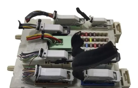 Volvo V40 BSM Control unit 31453132