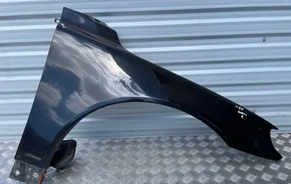 Volvo V70 Fender