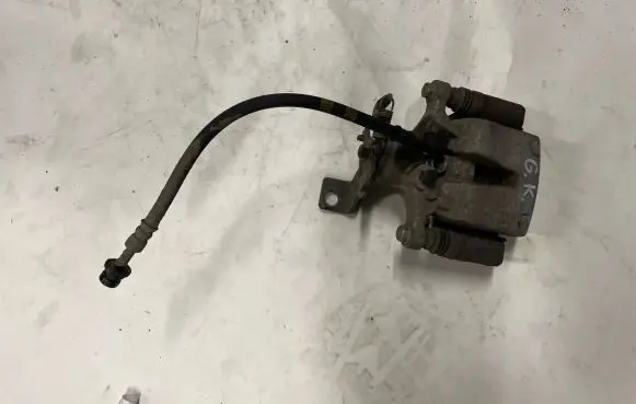 Hyundai i30 Rear brake caliper