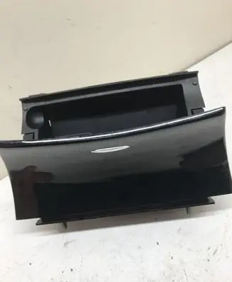 Mercedes-Benz CLS C219 Car ashtray A2116802852Q3