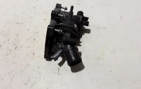 Mercedes-Benz GLA H247 Thermostat A2822030175