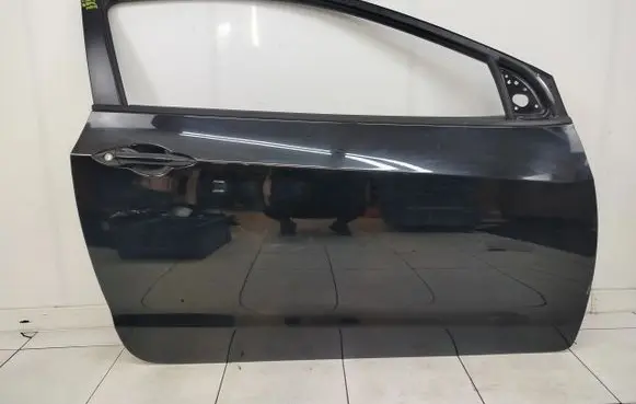 Hyundai i30 Front door 42R17