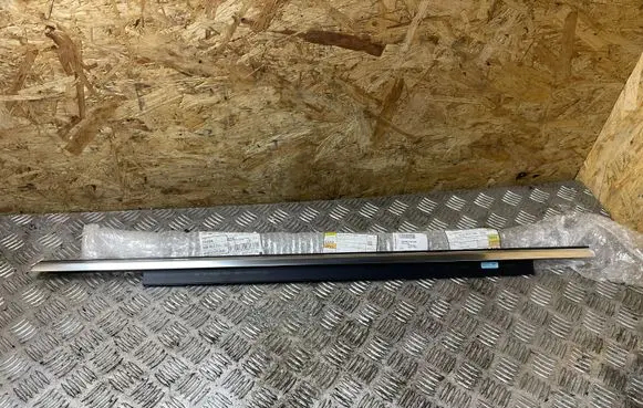 Audi A6 C7 Rear door glass trim molding 4G0853764 259201 5300002651