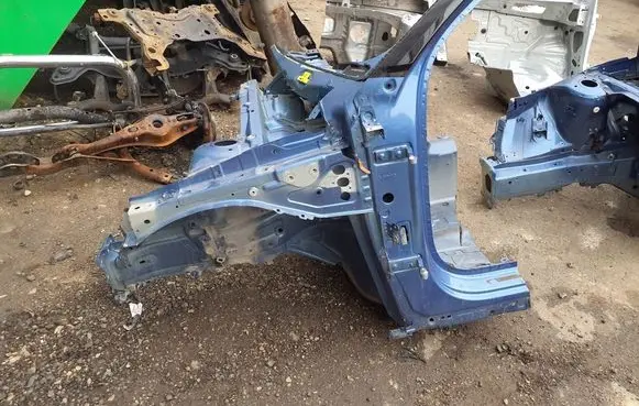 Front quarter panel