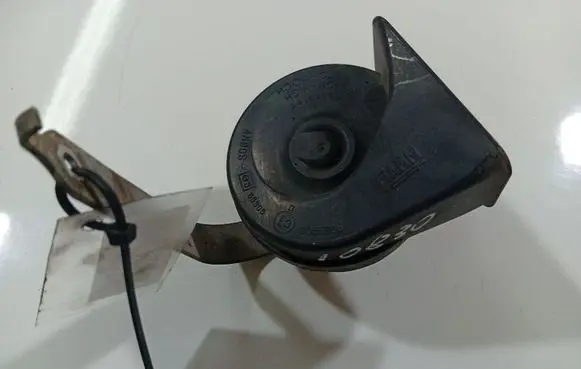 BMW 7 E65 E66 Horn signal 0055306